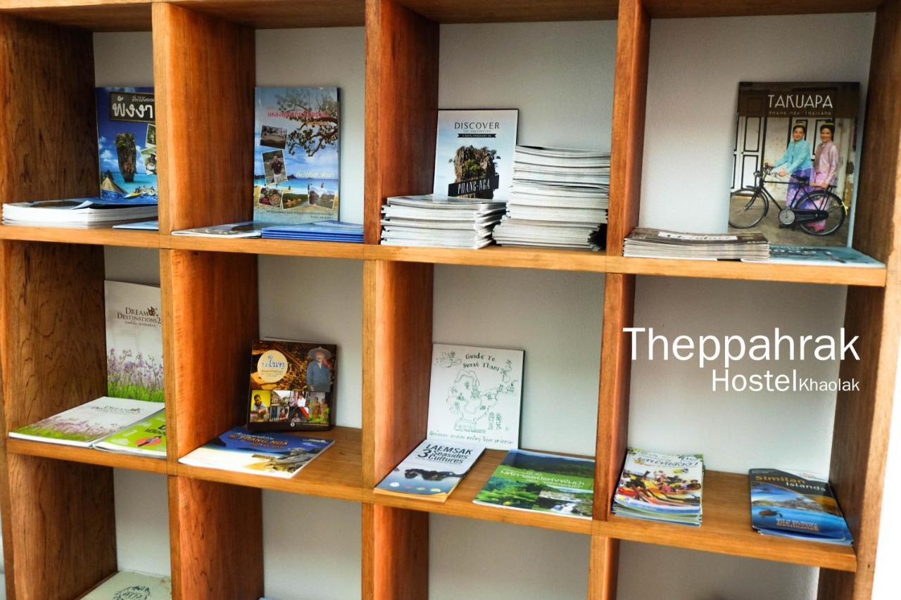 Theppahrak Hostel Khaolak Khao Lak Bagian luar foto