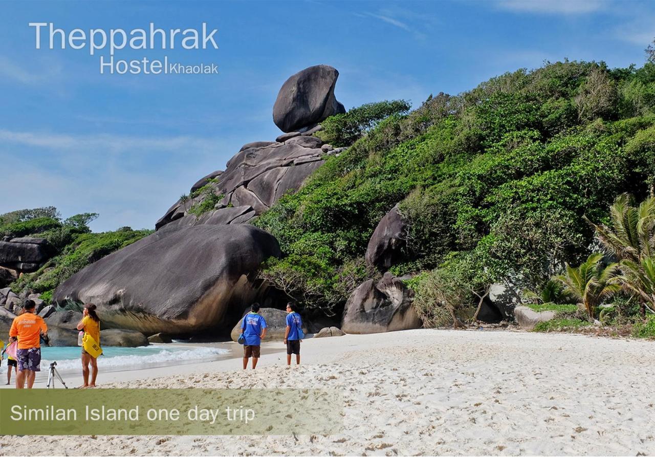 Theppahrak Hostel Khaolak Khao Lak Bagian luar foto